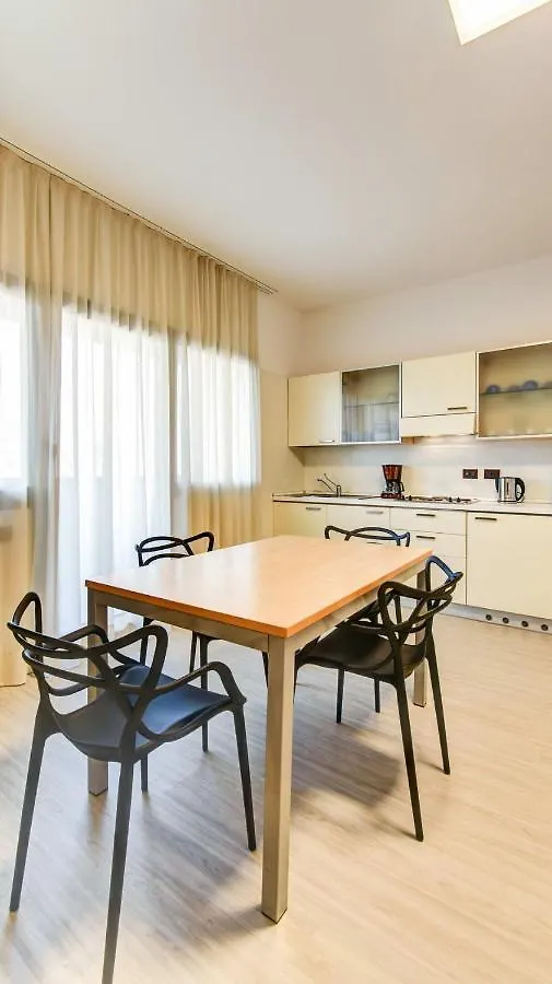 Residence Cristoforo Colombo Bassano del Grappa Aparthotel
